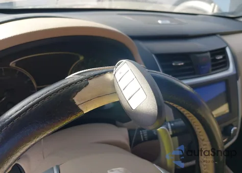 2017 Nissan Altima 3.5 Sl z USA, uszkodzony, nr VIN 1N4BL3AP4HC278610